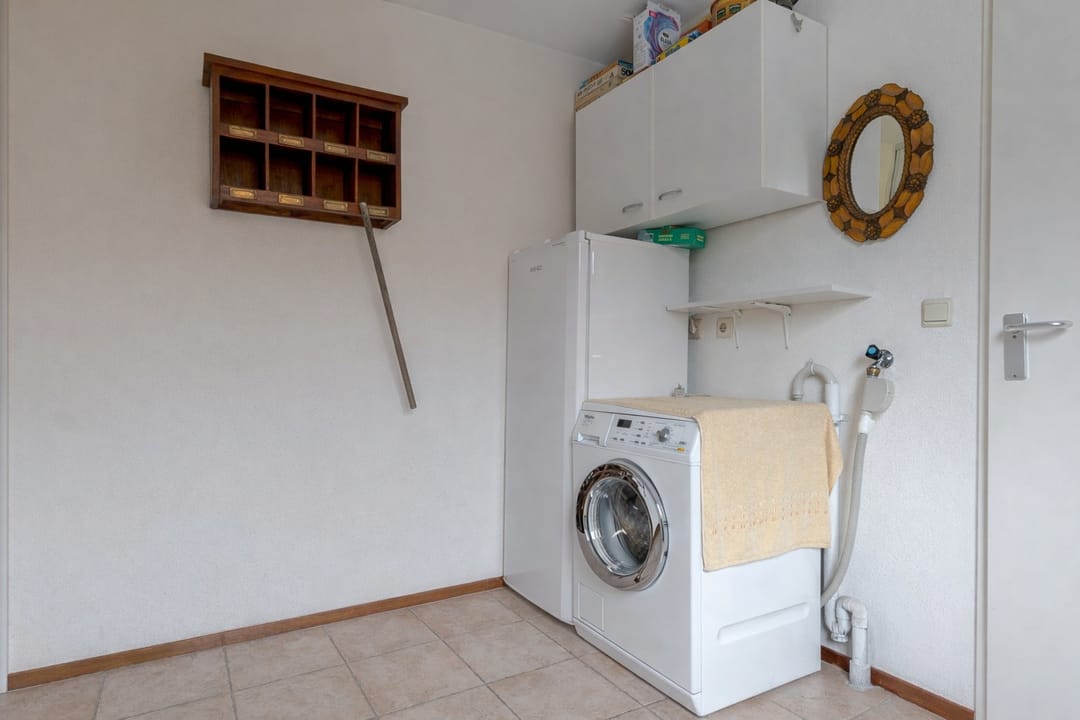 Photo 26 of Riemsnijder 1