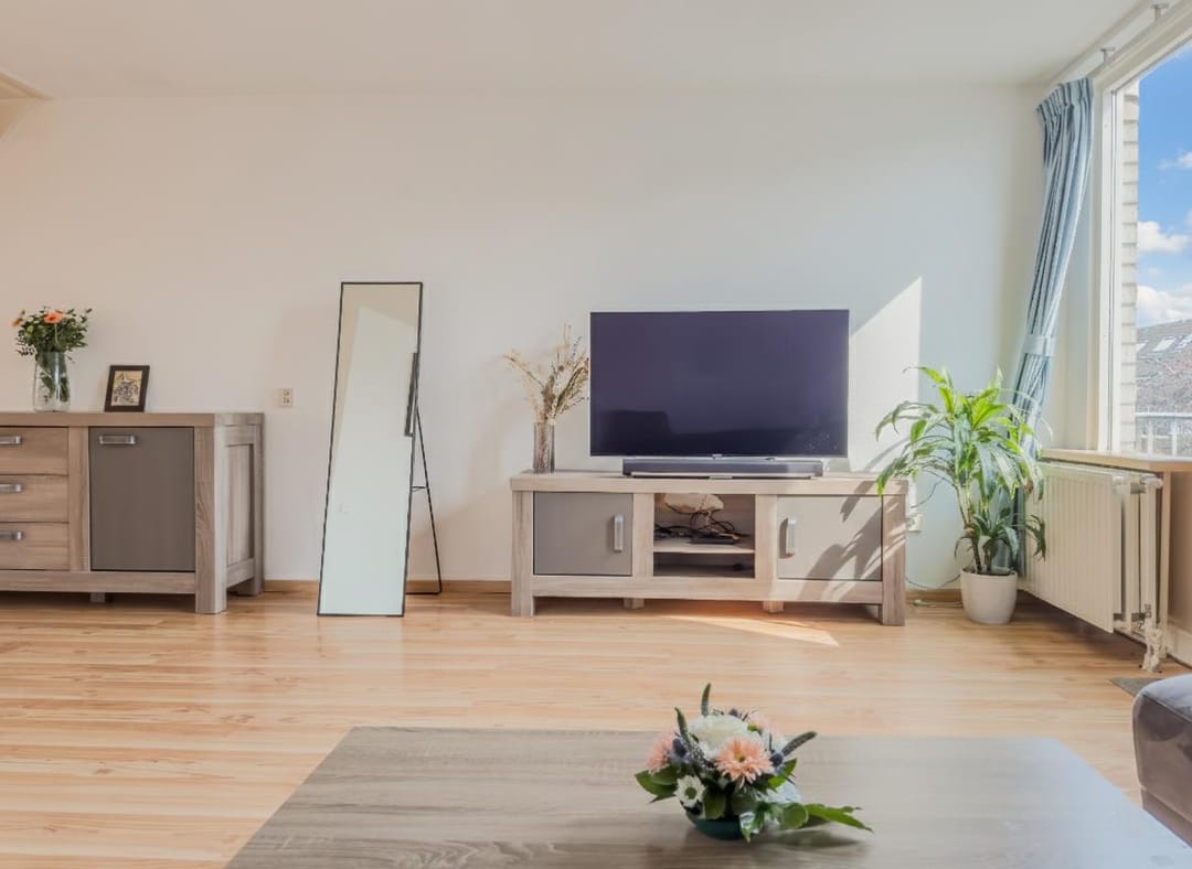 Photo 2 of Floris Burgwal 174