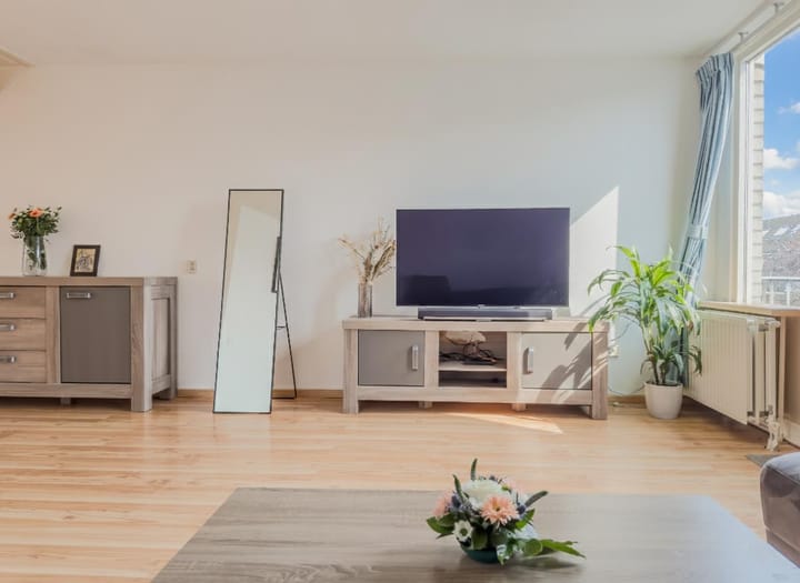 Photo 2 of Floris Burgwal 174