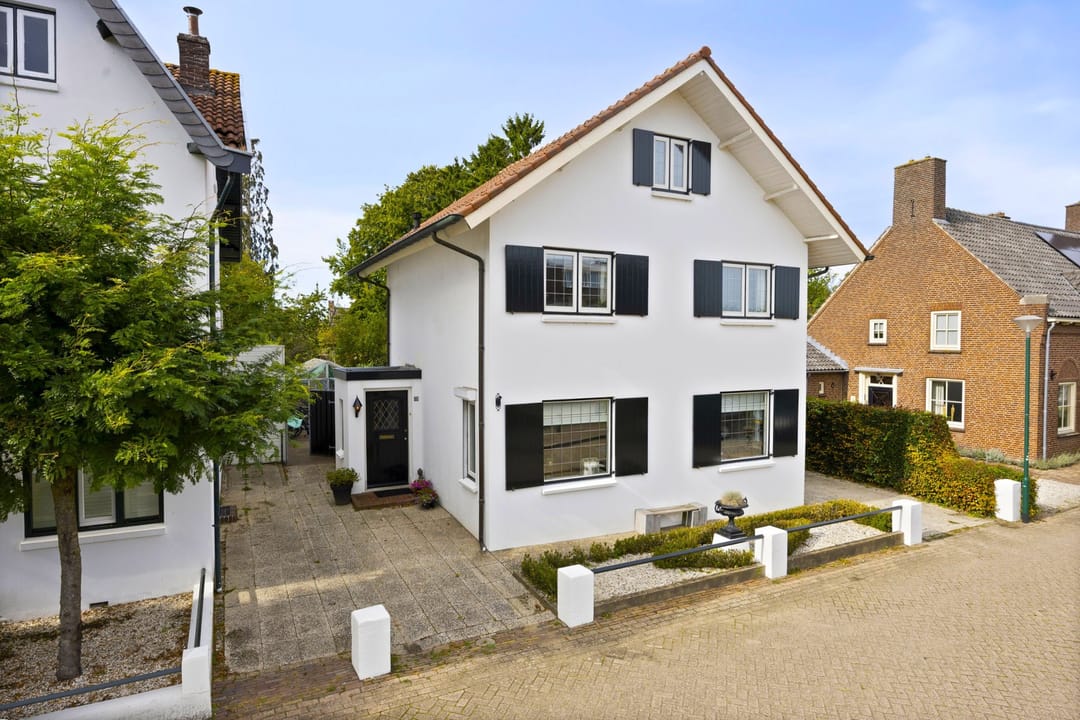 Photo 1 of Sint Jozefstraat 12