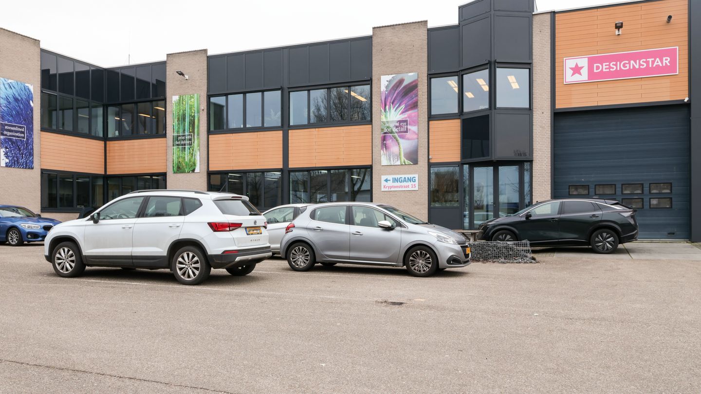 View photo 2 of Kryptonstraat 15