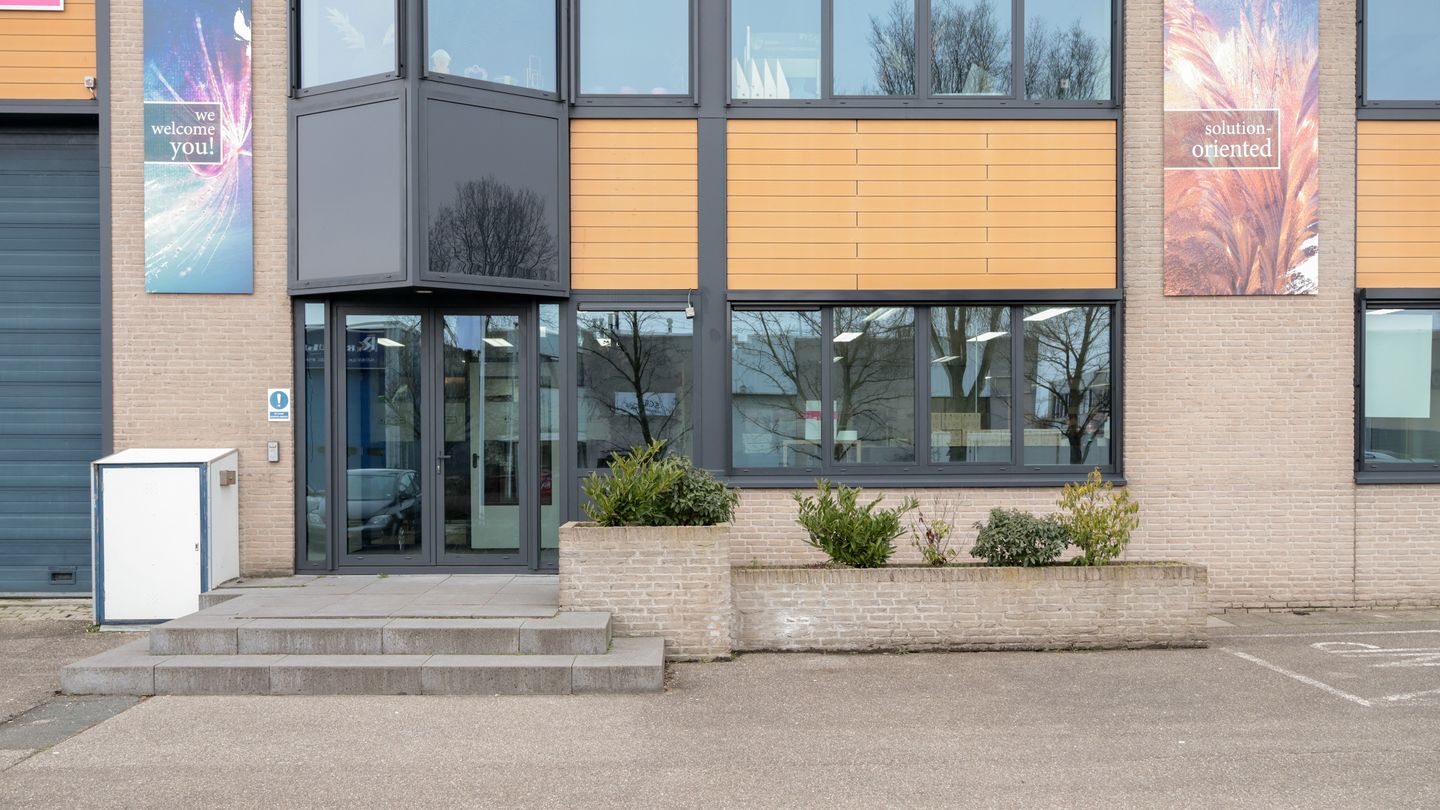 View photo 4 of Kryptonstraat 15