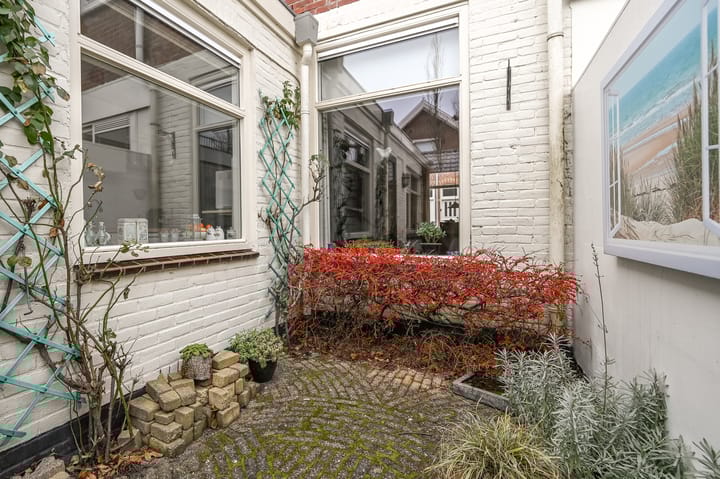 Foto 28 van Voorplaats 25