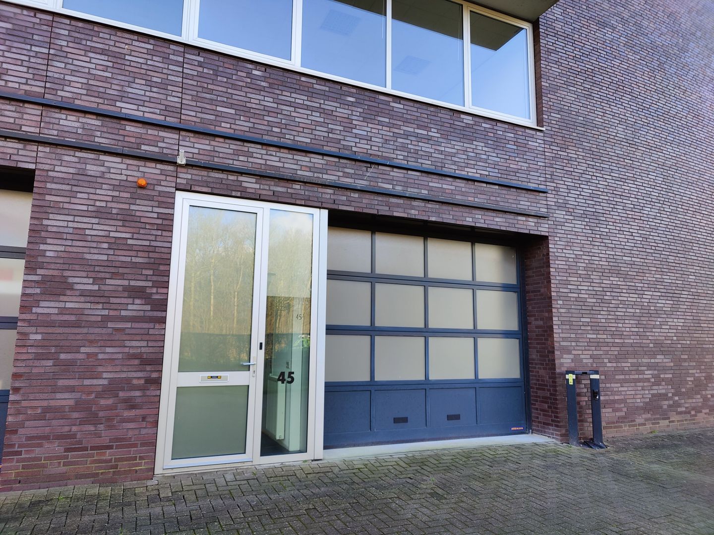 View photo 2 of Klarinetweg 45