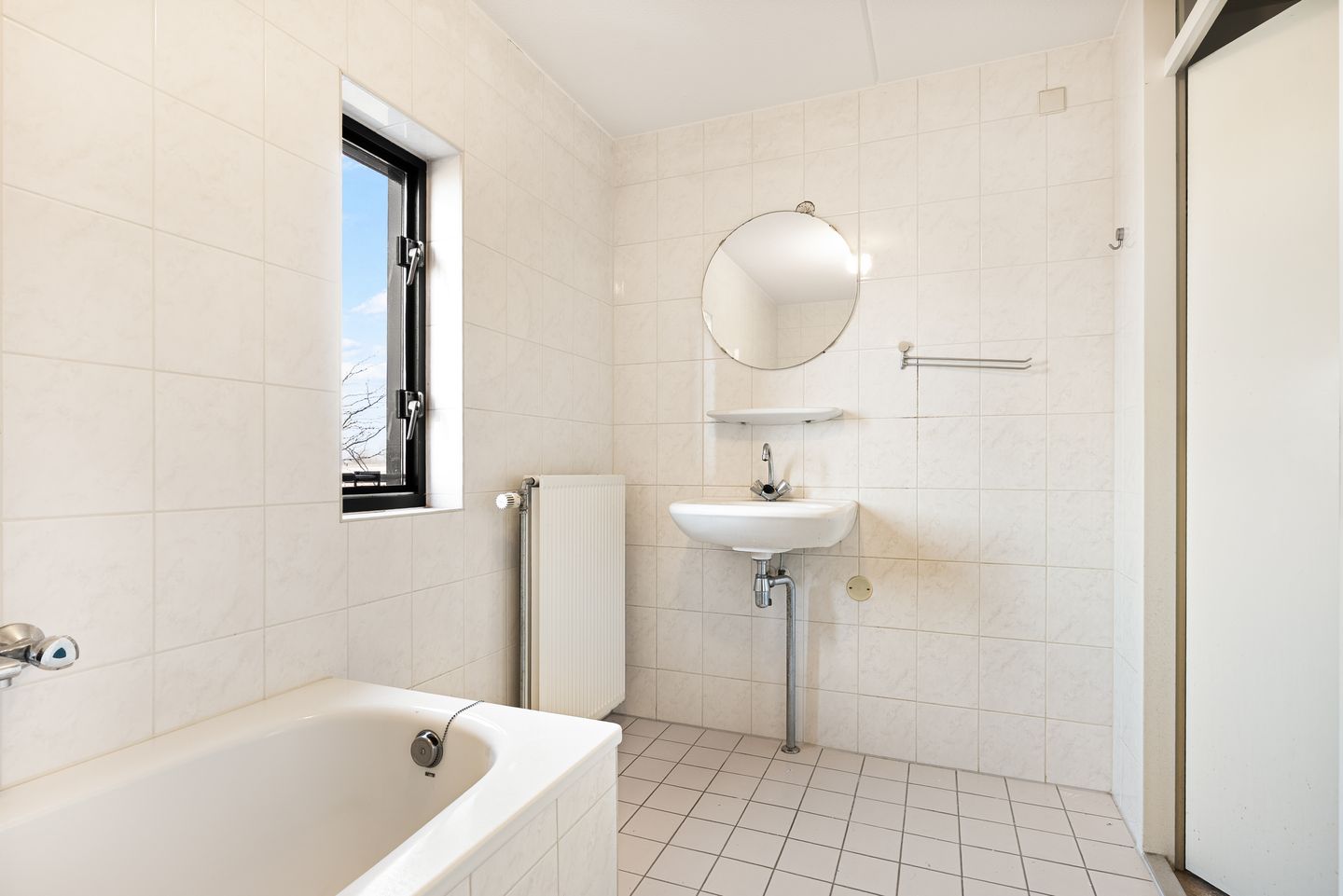 Photo 19 of Jacob van Ruysdaelstraat 144