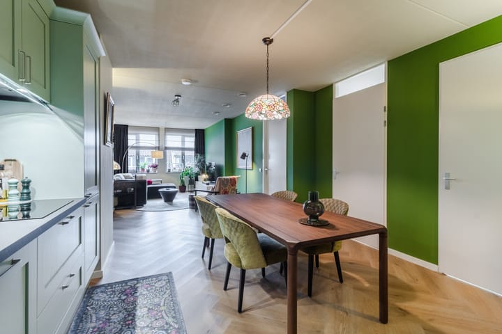 Photo 9 of Prins Bernhardstraat 1-H