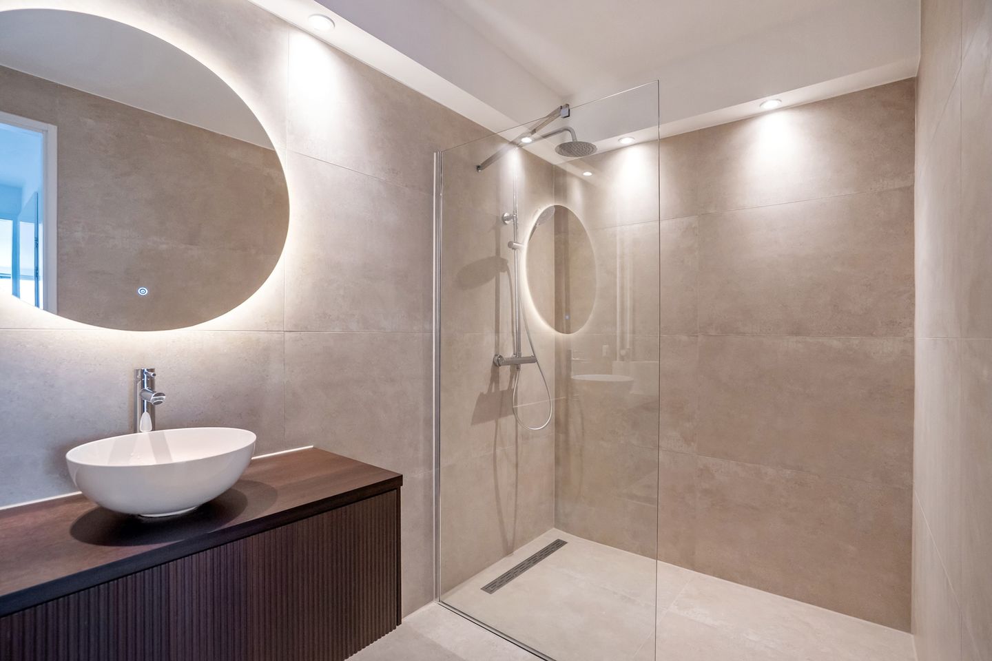 Photo 4 of Aart van der Leeuwlaan 172