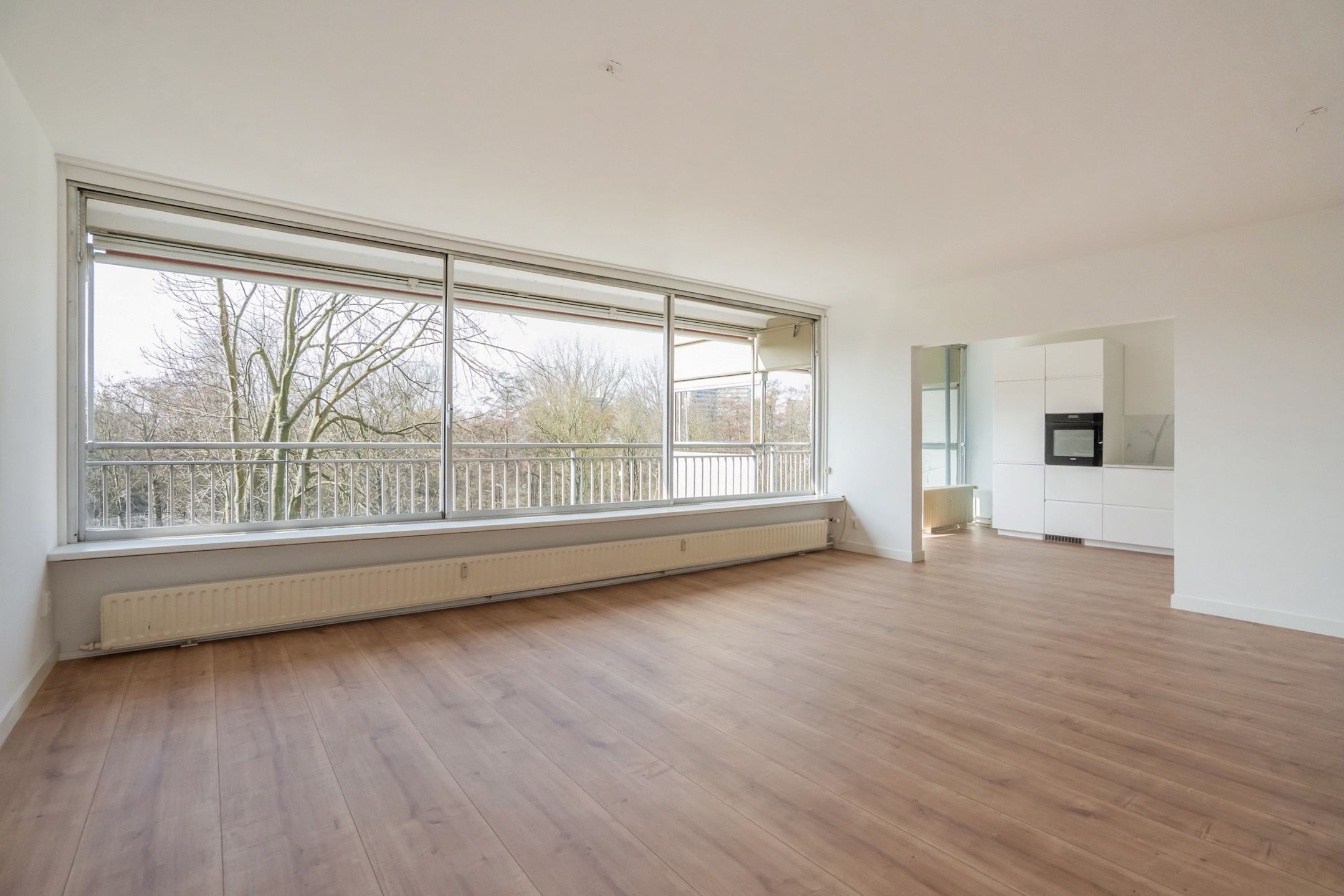 Photo 9 of Aart van der Leeuwlaan 172