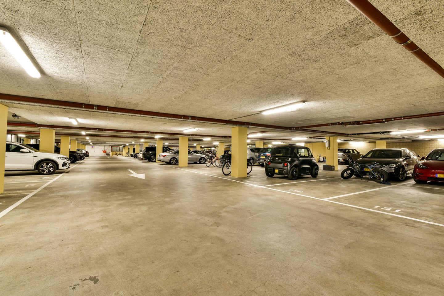 Photo 34 of Stadhouderskade 21-D