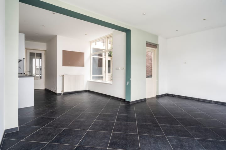 Foto 21 van Leidsestraatweg 11-A