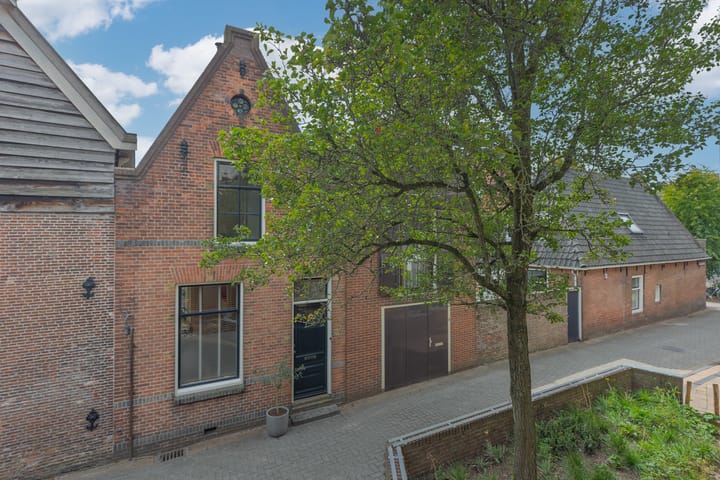 Klaas Listinghsteeg 7