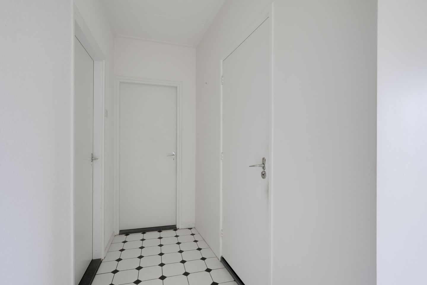 Photo 14 of Oranjestraat 17