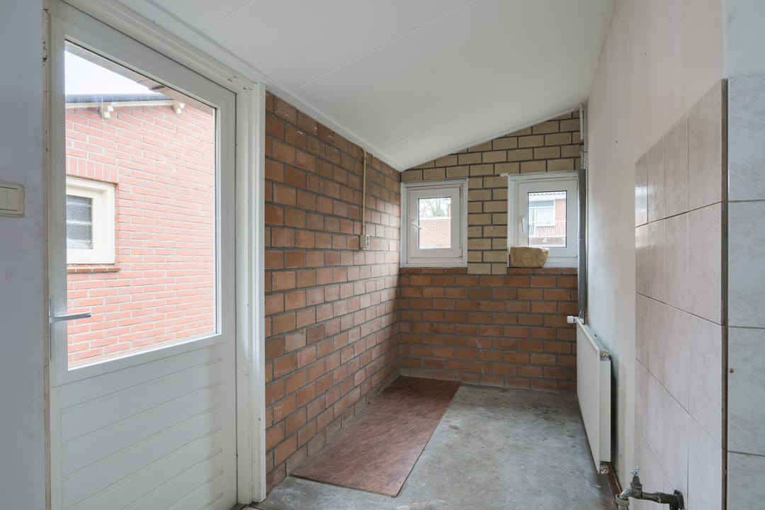 Photo 26 of Oranjestraat 17
