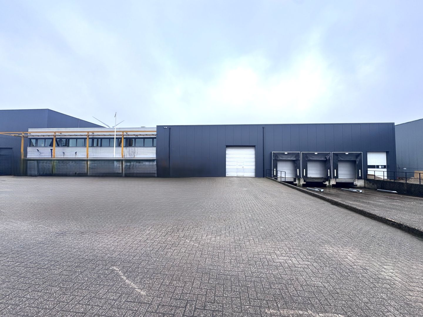 Bekijk foto 1 van Celsiusstraat 47