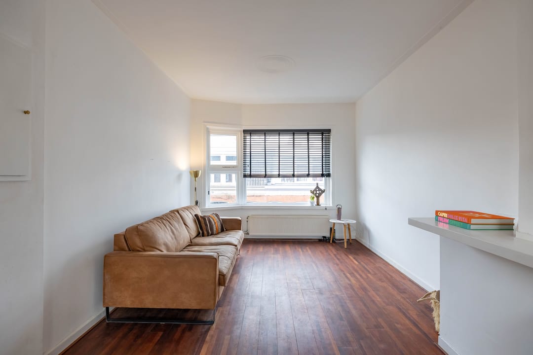 Photo 13 of Warmoesstraat 25-A