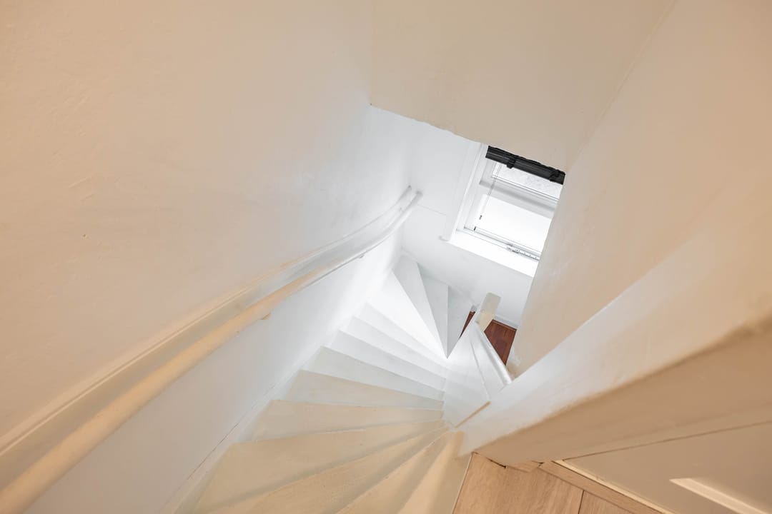 Photo 16 of Warmoesstraat 25-A