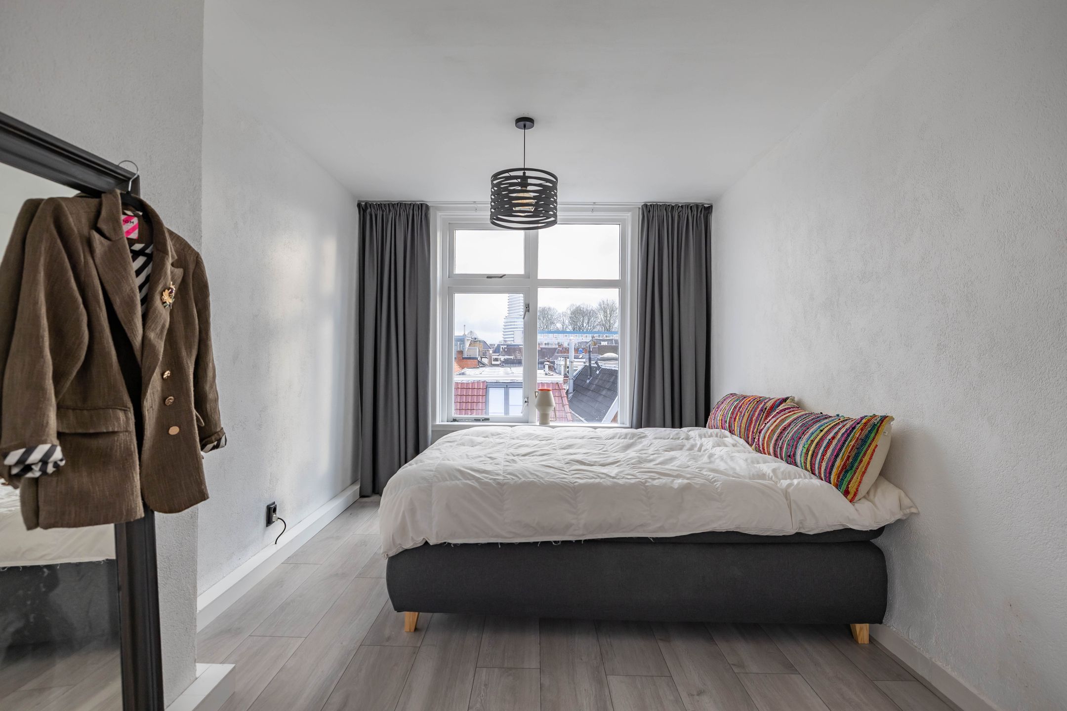 Photo 18 of Warmoesstraat 25-A