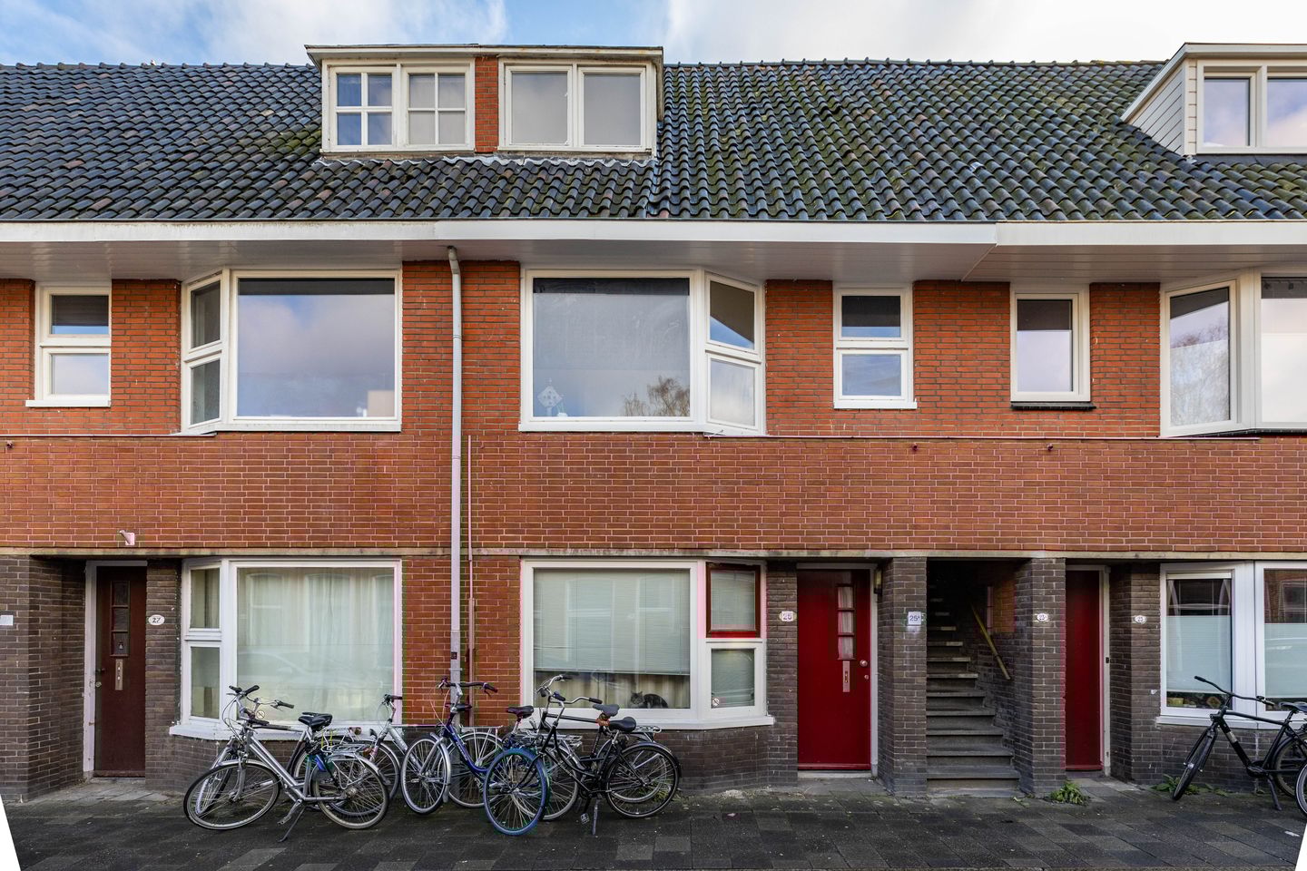 Photo 25 of Warmoesstraat 25-A