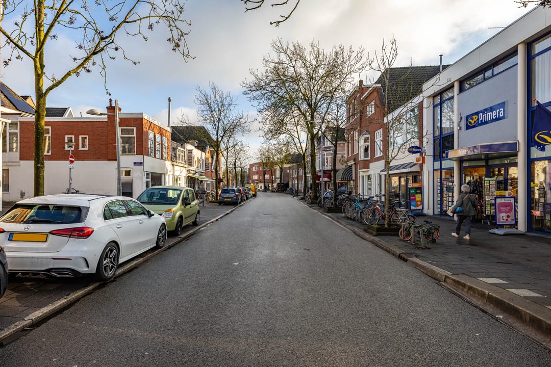 Photo 28 of Warmoesstraat 25-A