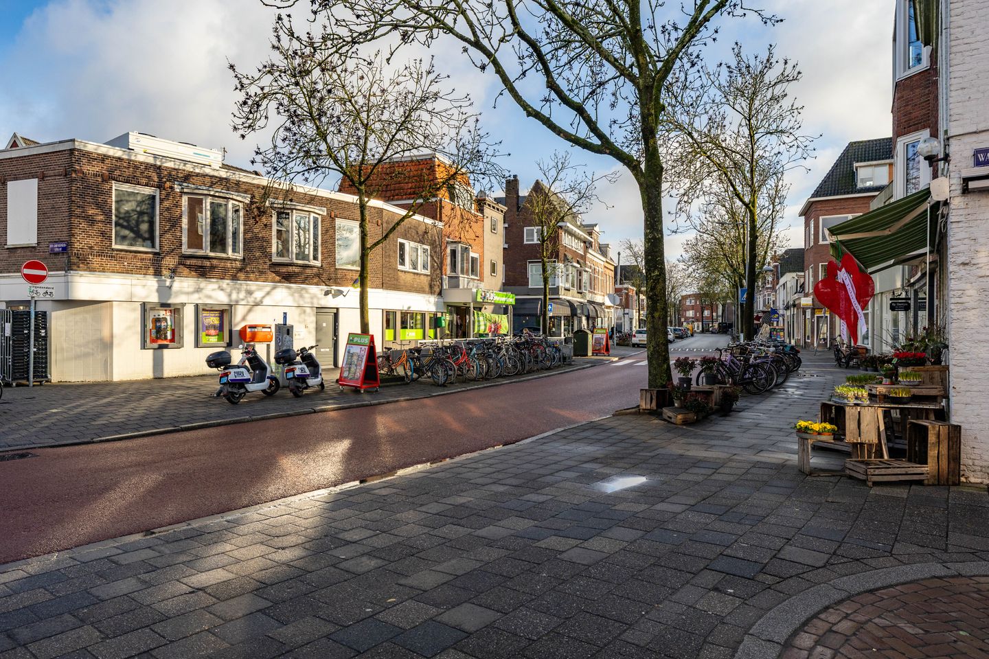 Photo 29 of Warmoesstraat 25-A