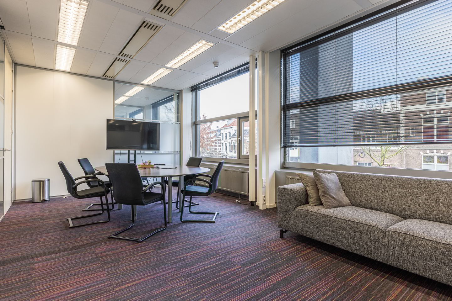 Bekijk foto 3 van Oranjesingel 76