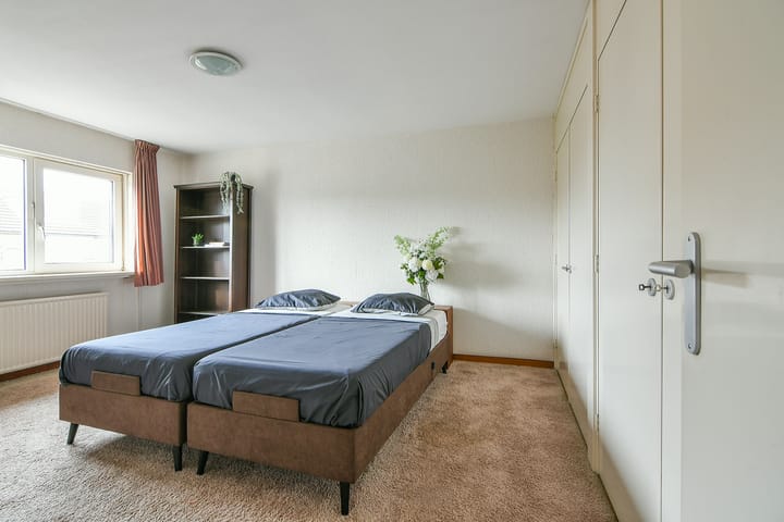 Foto 22 van Sportveldweg 64