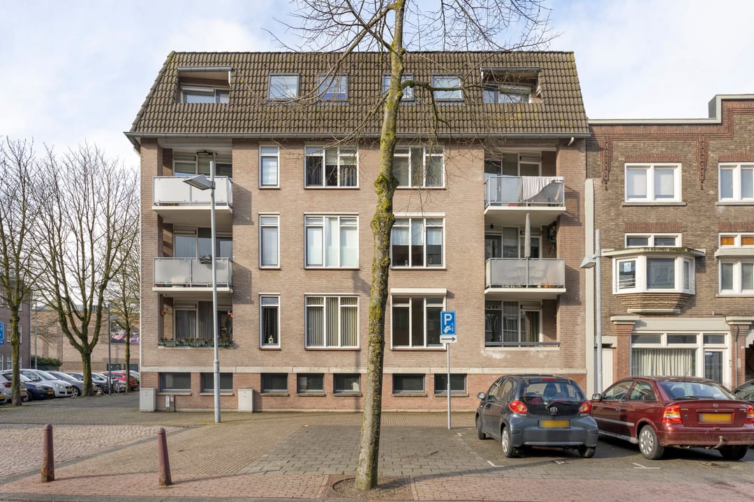 Photo 7 of Beugelsplein 2-B