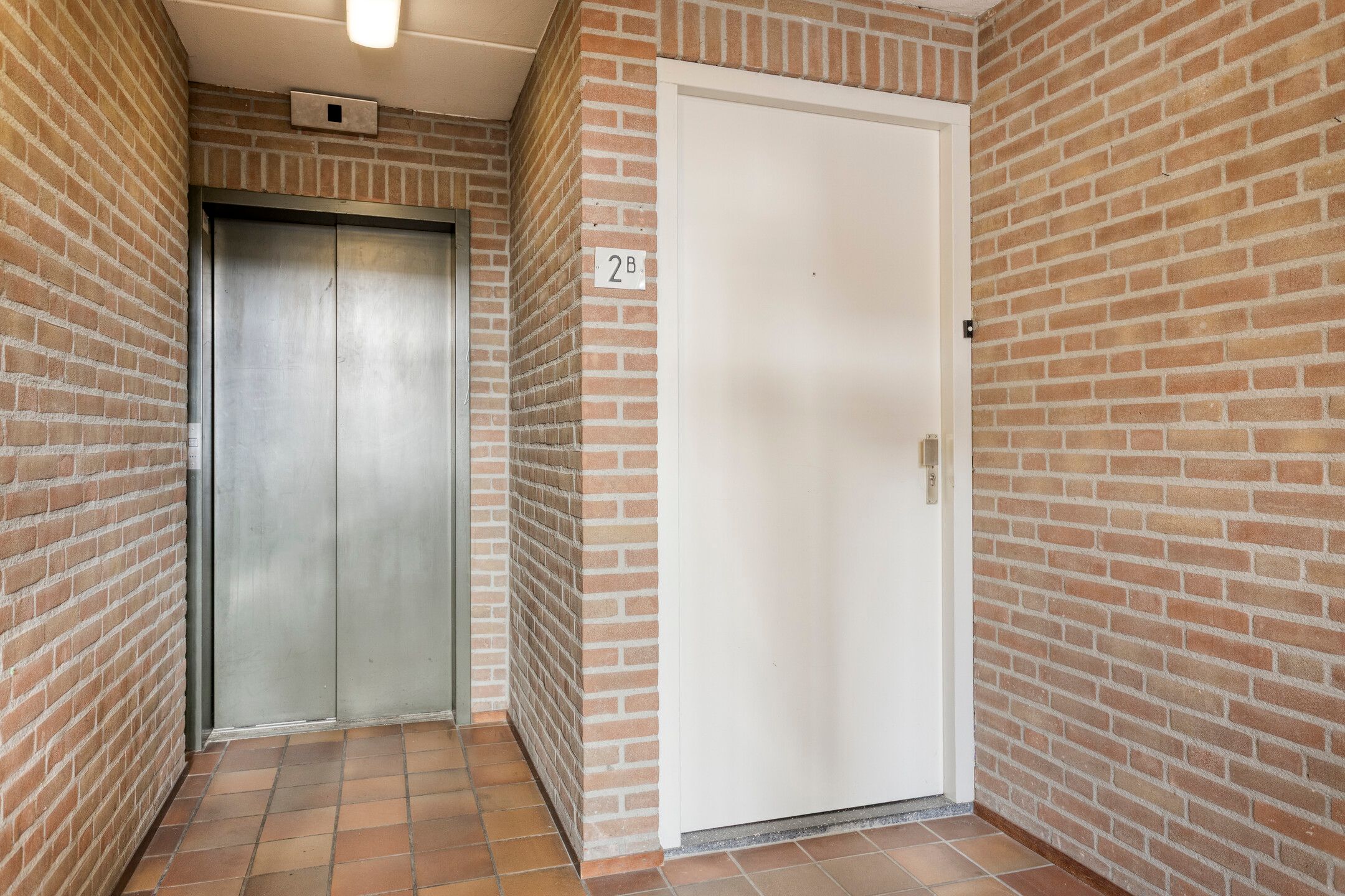 Photo 9 of Beugelsplein 2-B