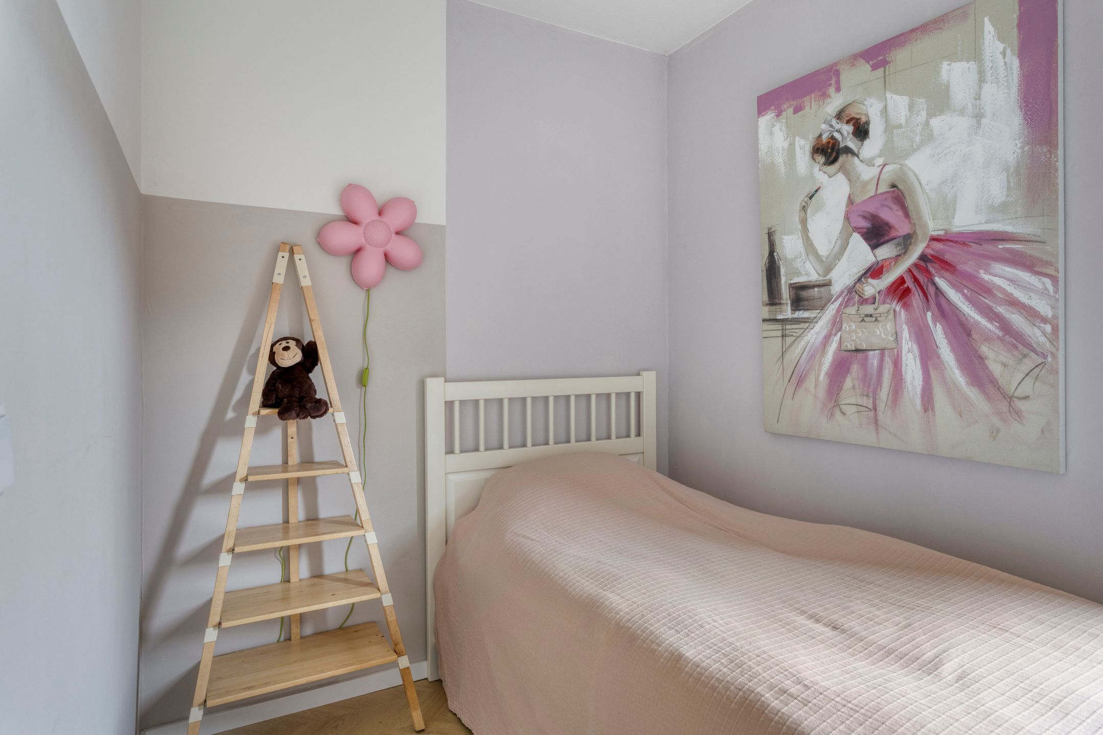 Photo 24 of Beugelsplein 2-B