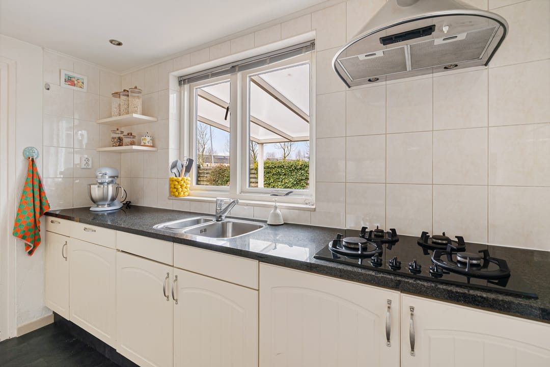 Foto 38 van Uitwierderweg 56