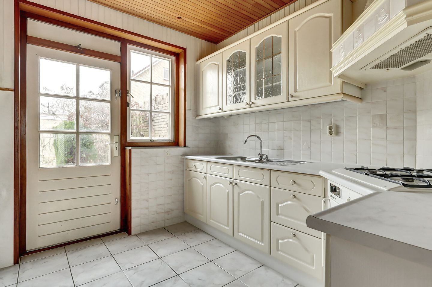 Photo 14 of Middenstraat 10