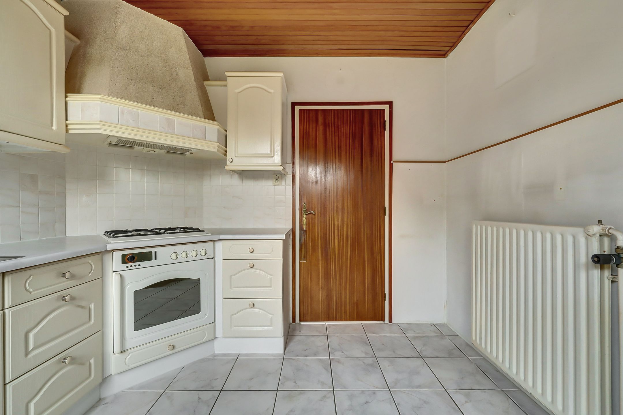 Photo 15 of Middenstraat 10