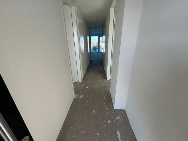 Photo 2 of Binnendongenstraat 8-F