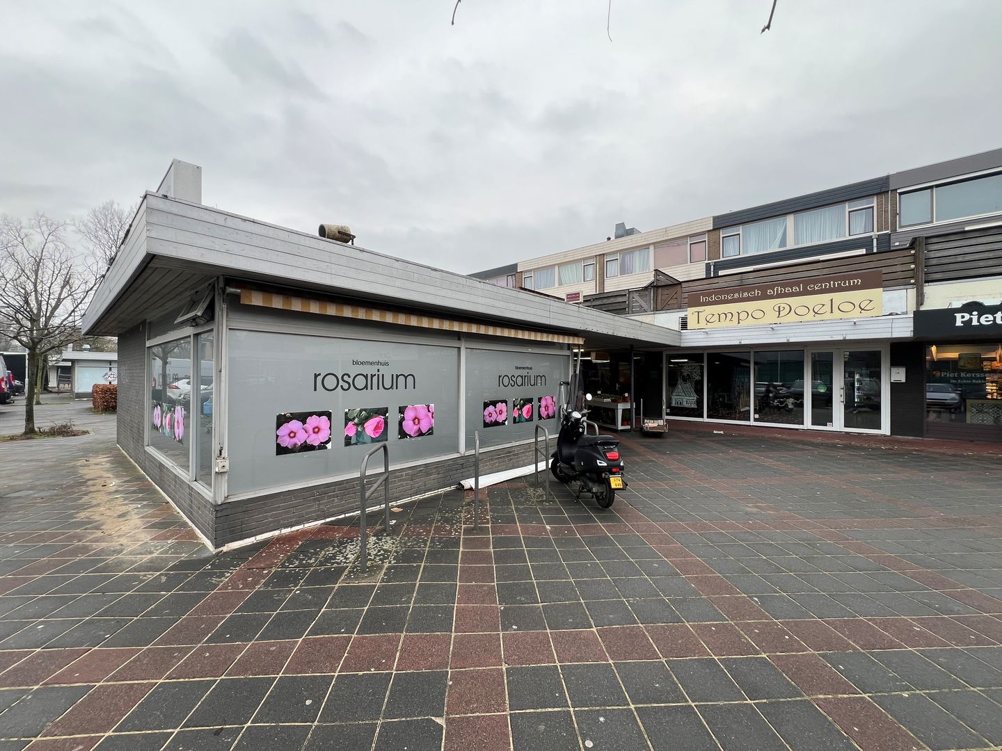 View photo 2 of Rosariumplein 18