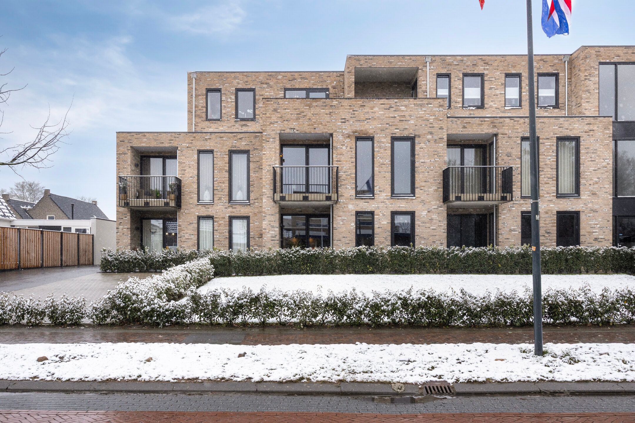 Photo 6 of Splitting 155-G