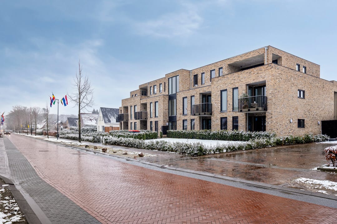 Photo 7 of Splitting 155-G