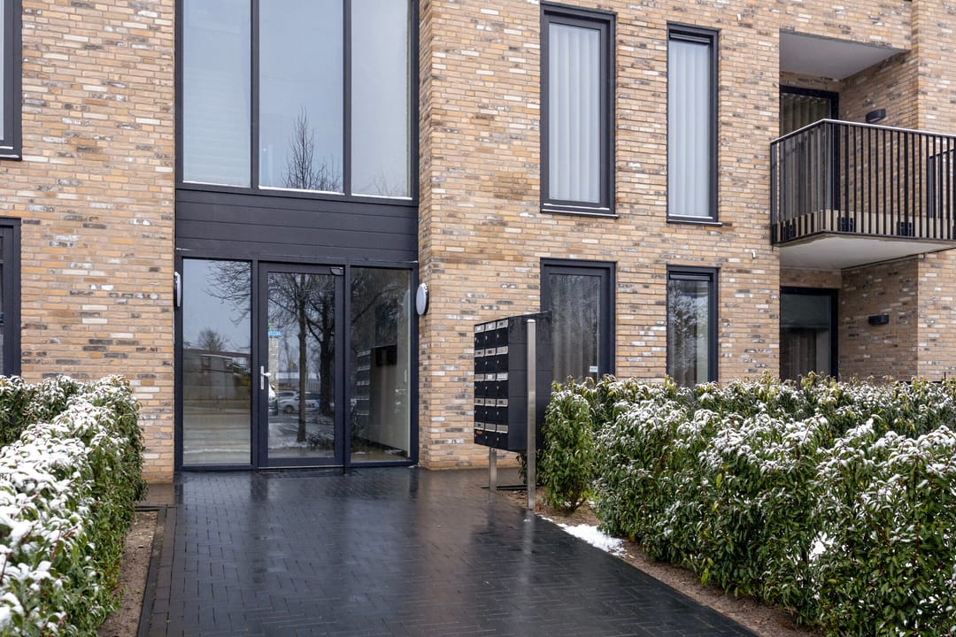 Photo 8 of Splitting 155-G