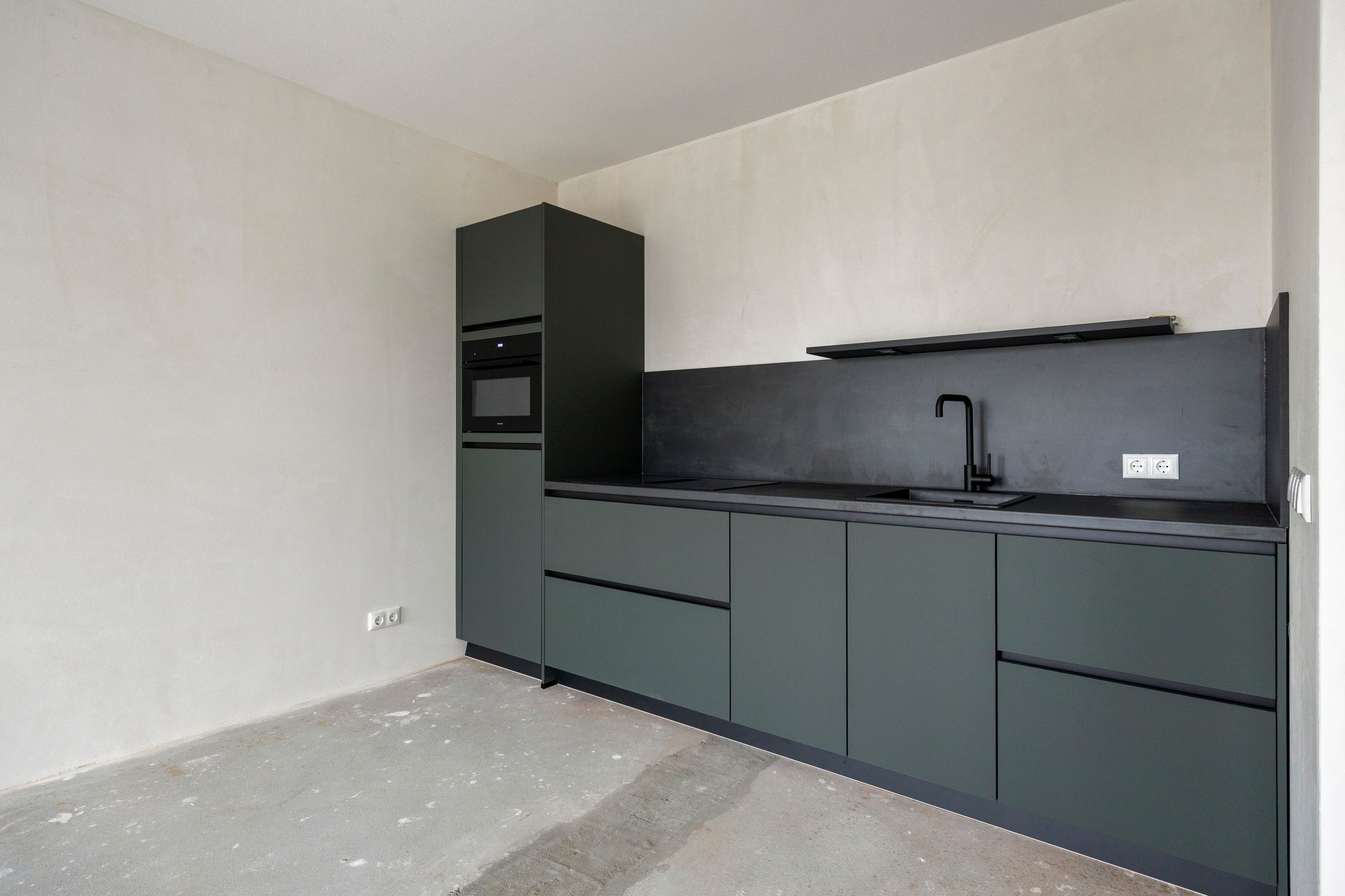 Photo 18 of Splitting 155-G