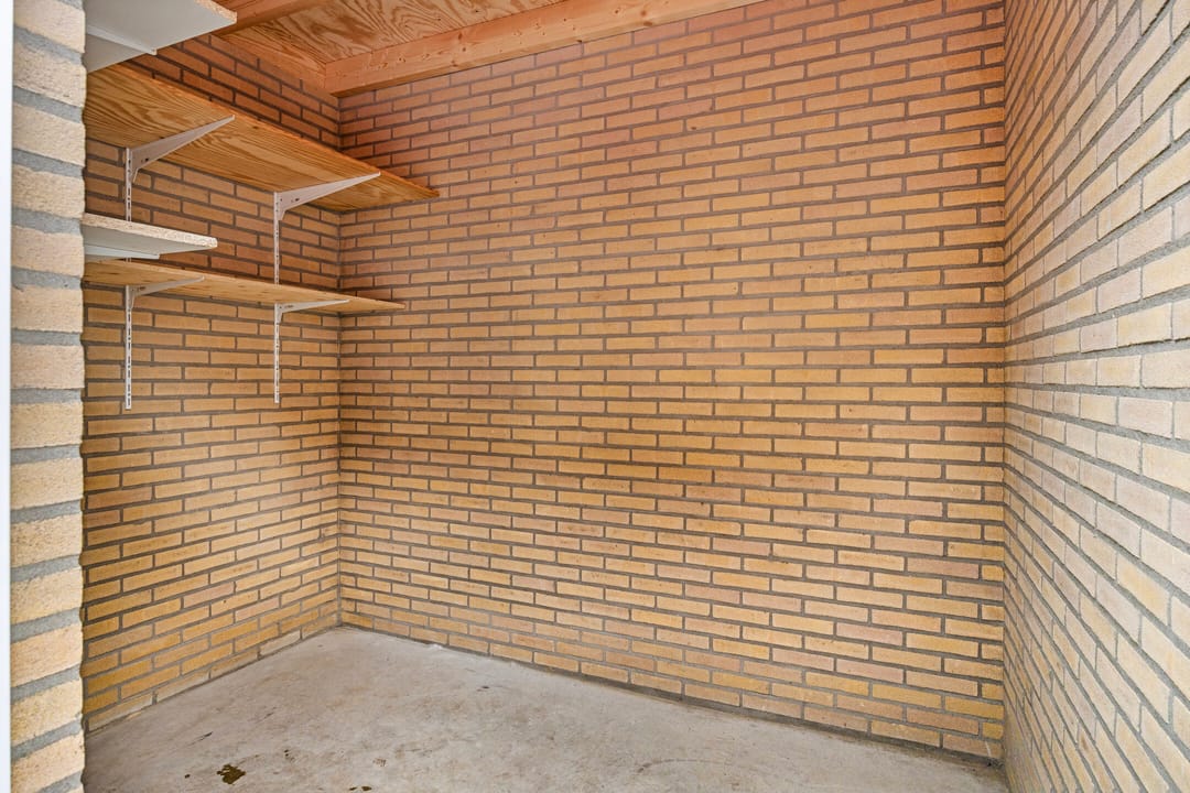 Photo 32 of Splitting 155-G