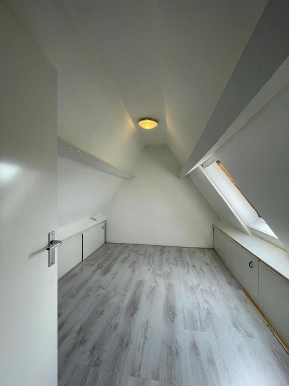 Foto 12 van Esdoornstraat 3