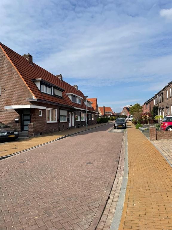 Foto 13 van Esdoornstraat 3