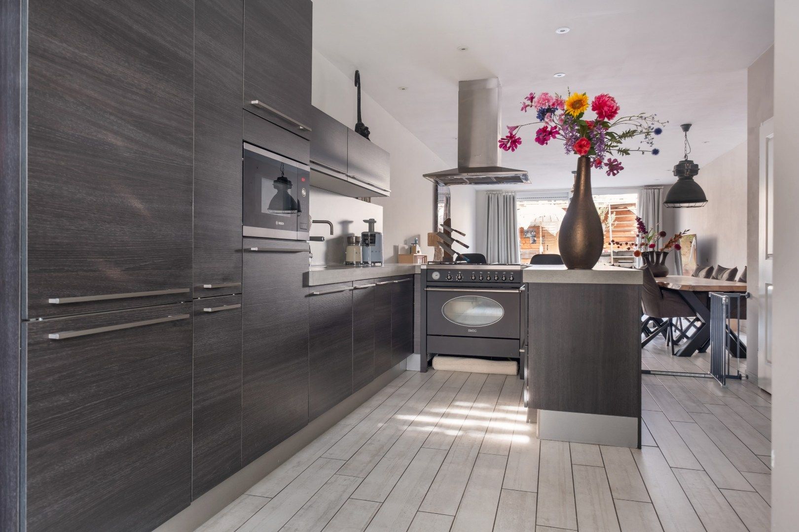 Photo 3 of Ouddorpsestraat 11