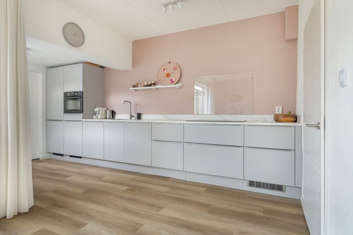 Photo 2 of Aysmastins 21