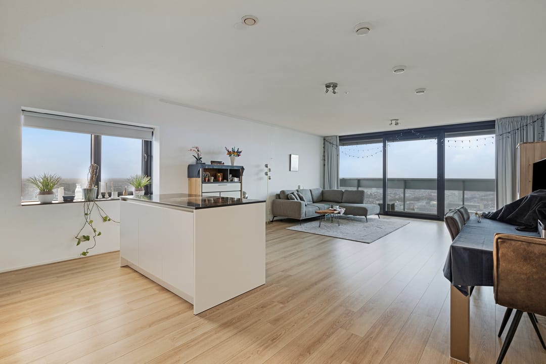 Foto 1 van Anna van Buerenplein 225