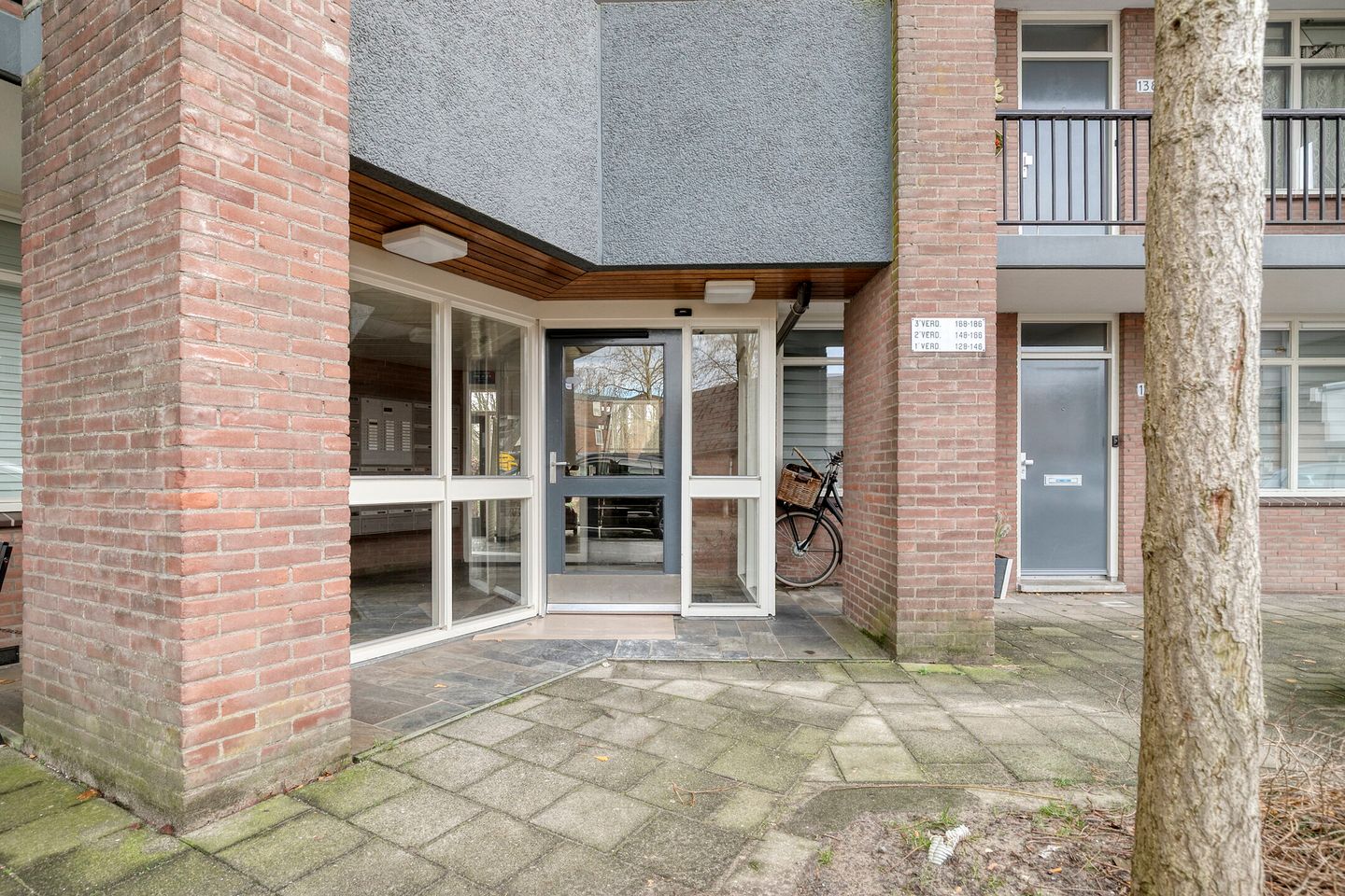 Foto 25 van Louvre 180