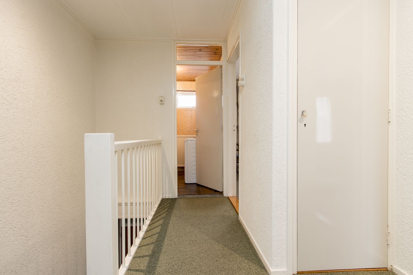 Photo 35 of Koningin Emmastraat 19