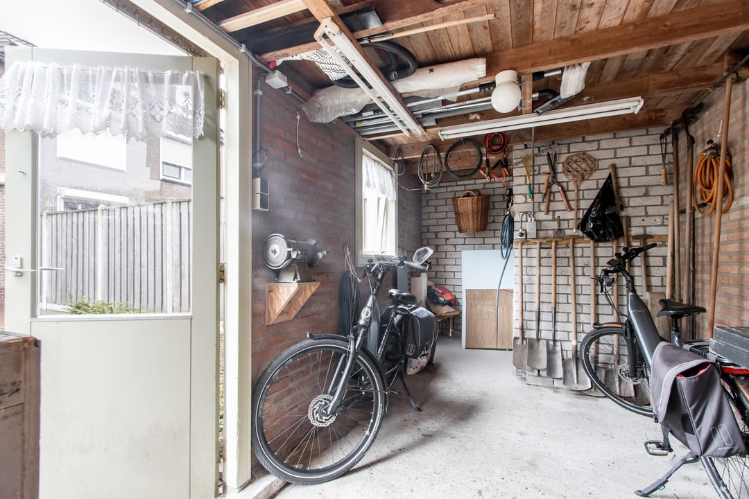 Photo 53 of Koningin Emmastraat 19