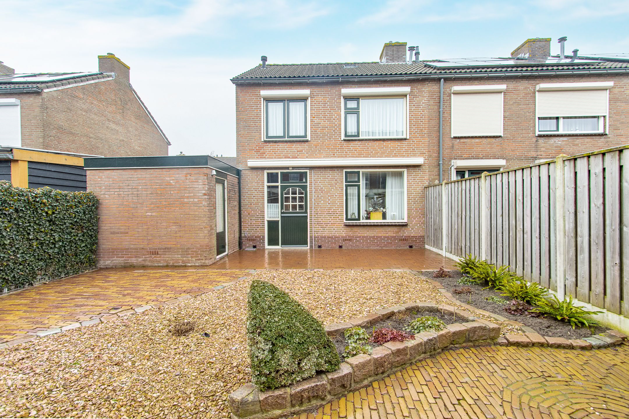 Photo 54 of Koningin Emmastraat 19