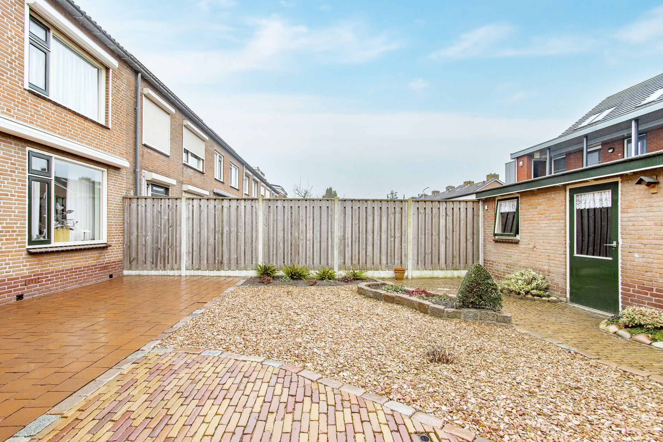 Photo 60 of Koningin Emmastraat 19