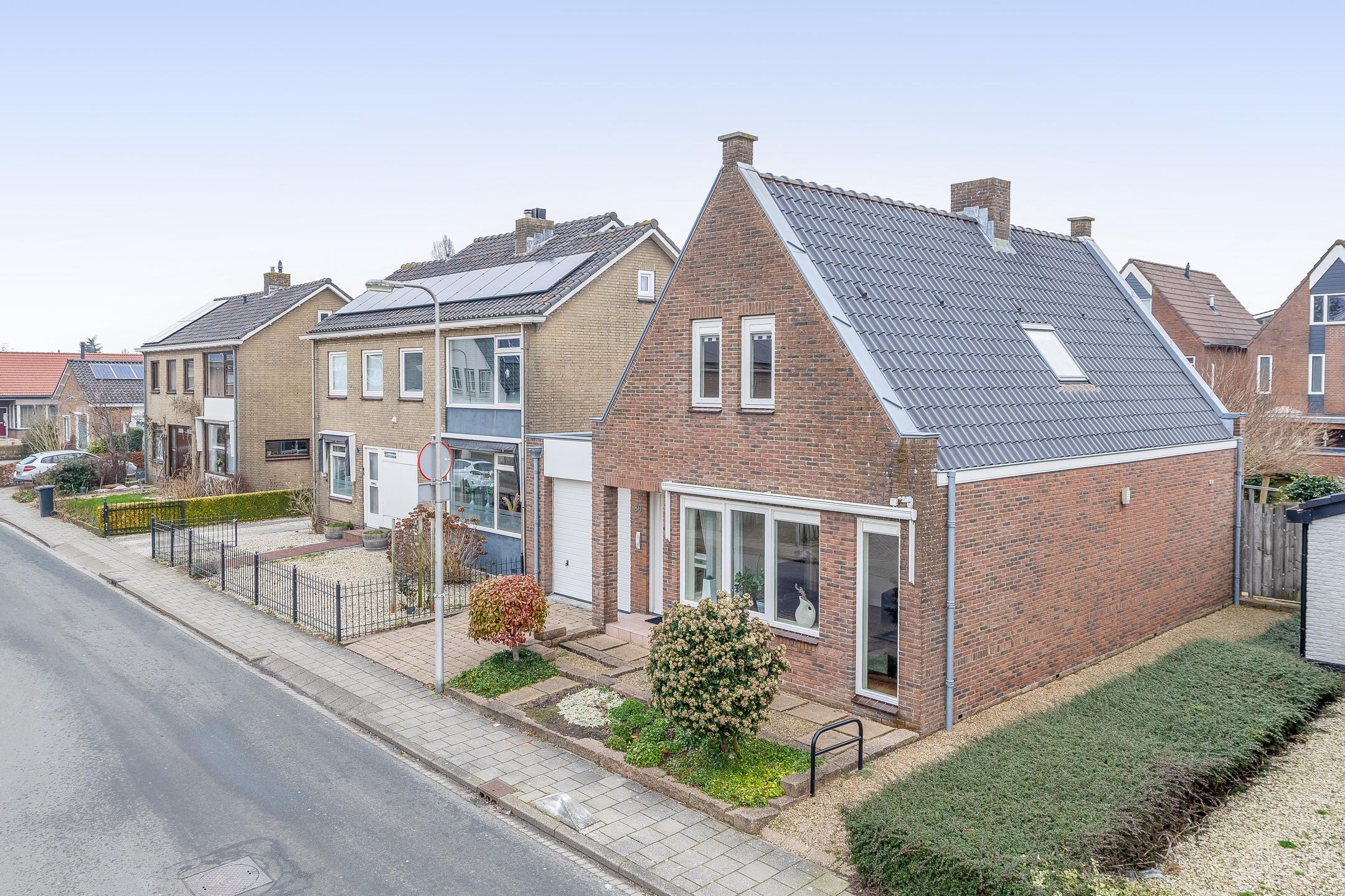 Photo 6 of Julianastraat 86